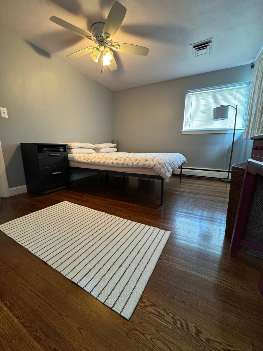 House for rent at 10 Oriole Rd, Wellesley Hills, MA 02481