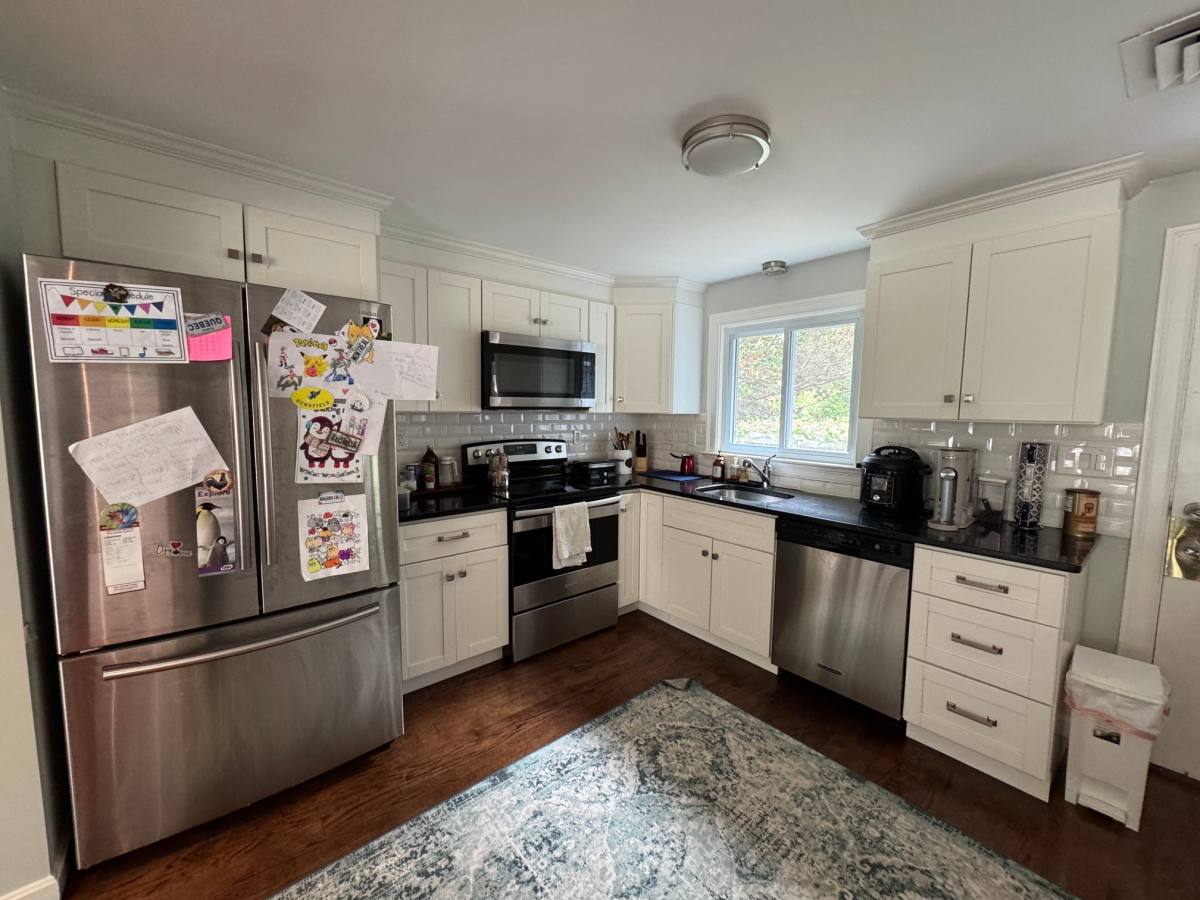 House for rent at 10 Oriole Rd, Wellesley Hills, MA 02481