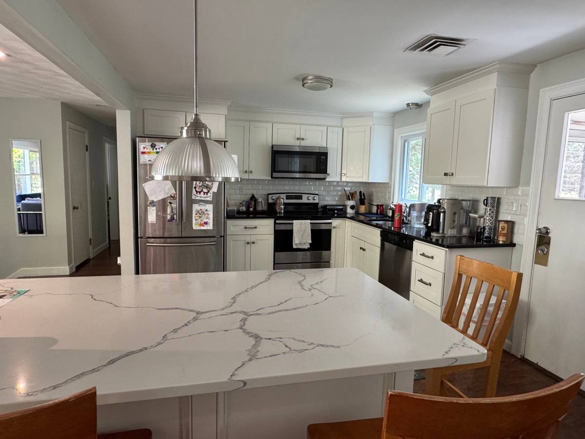 House for rent at 10 Oriole Rd, Wellesley Hills, MA 02481