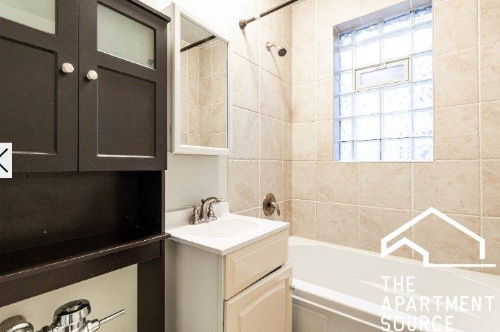 Apartment for rent at 542 W Surf St #N3, Chicago, IL 60657