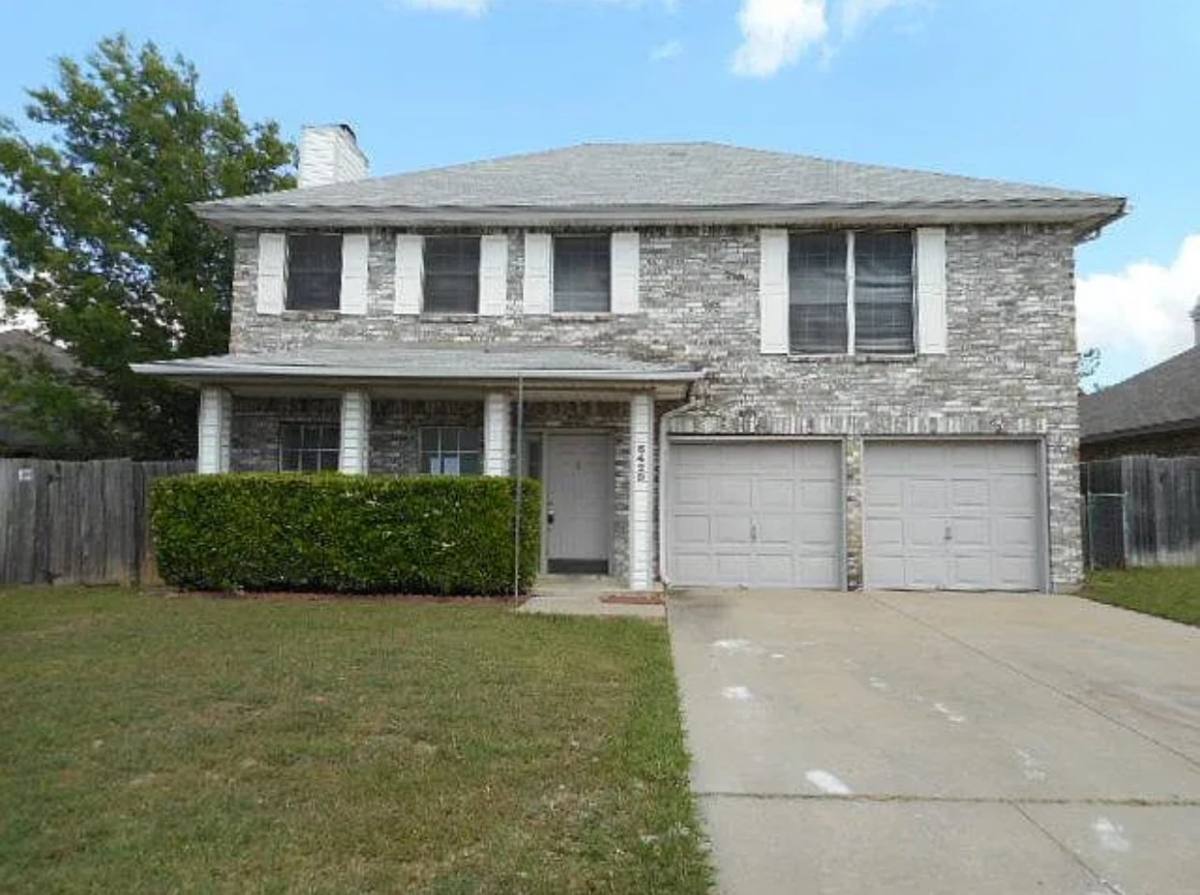 House for rent at 6420 Longmont Trail, Fort Worth, TX 76179