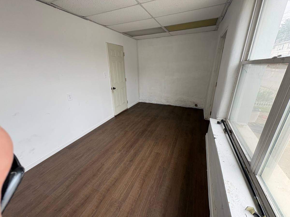 House for rent at 945 E Park Ave, Fairmont, WV 26554