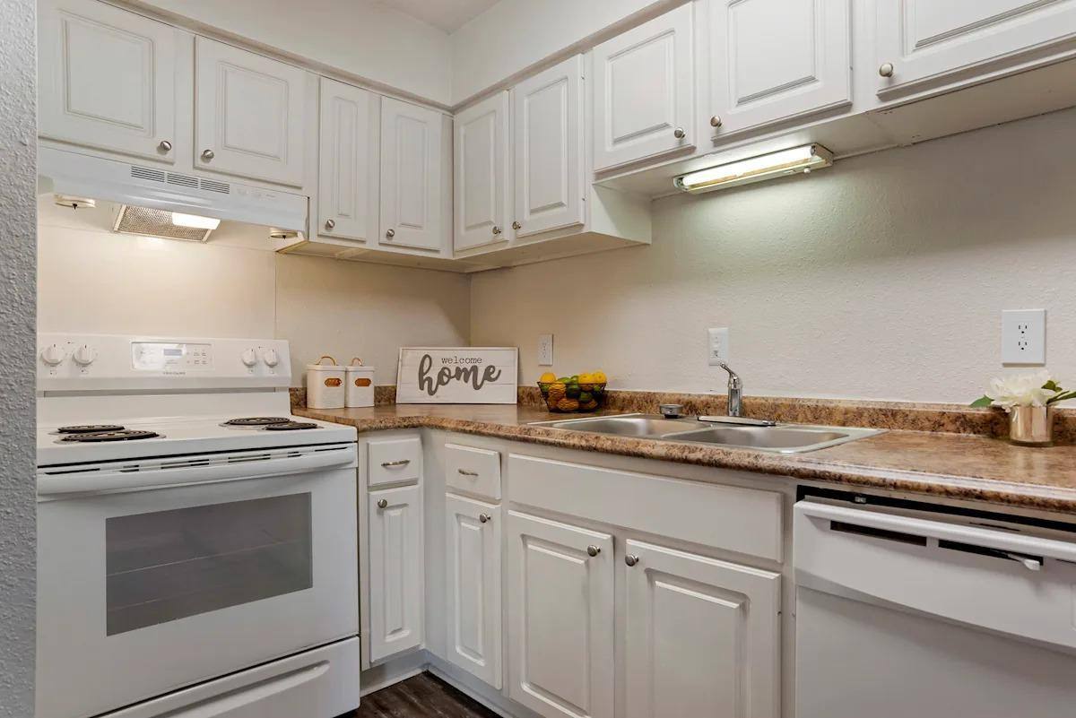 Apartment for rent at 580 S Pear Orchard Rd, Ridgeland, MS 39157