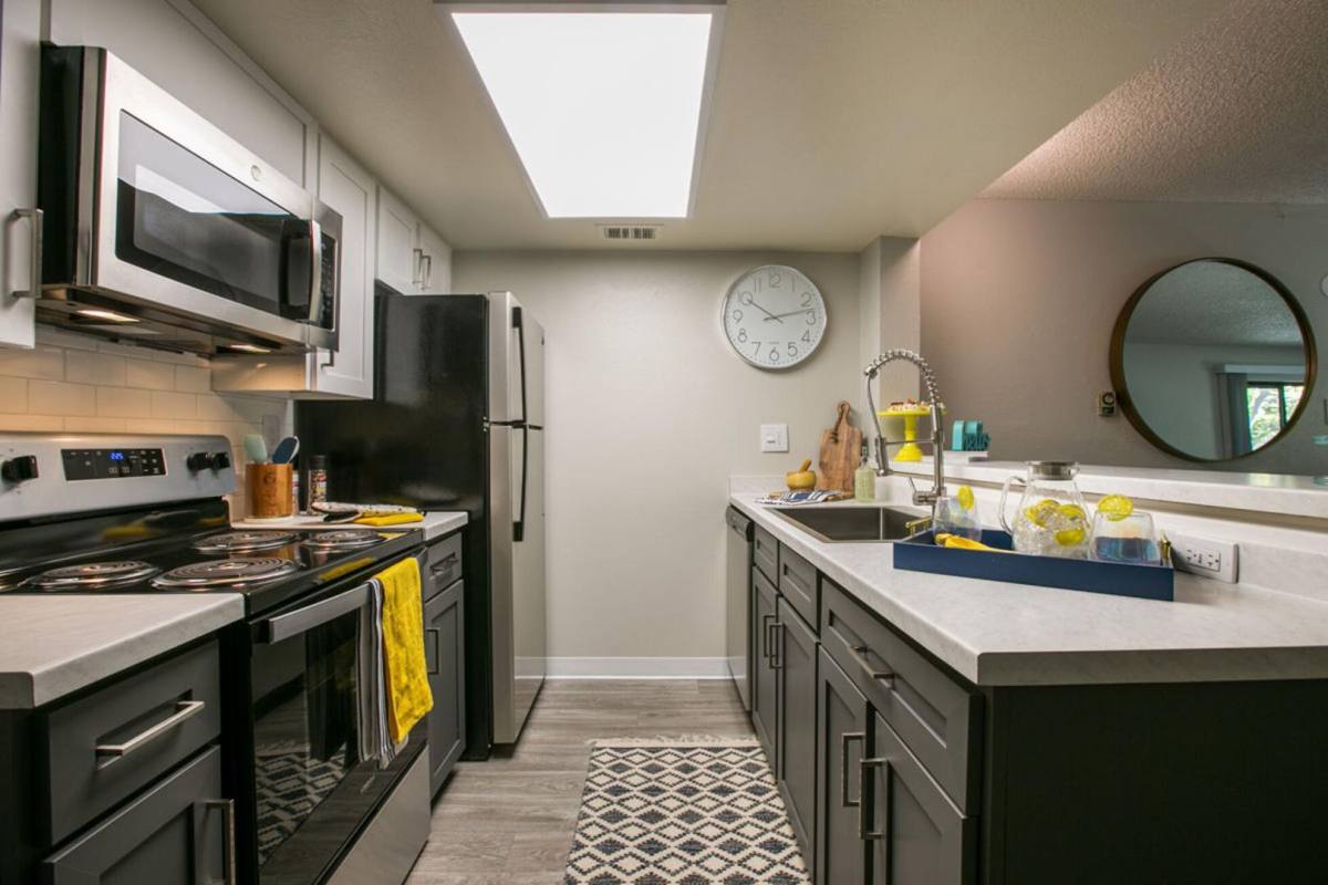 Apartment for rent at Summit Luxury, 3901 Indian School Rd NE, Albuquerque, NM 87110