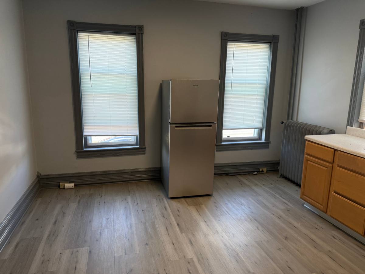 Apartment for rent at 630 Penn Ave #3, Reading, PA 19611