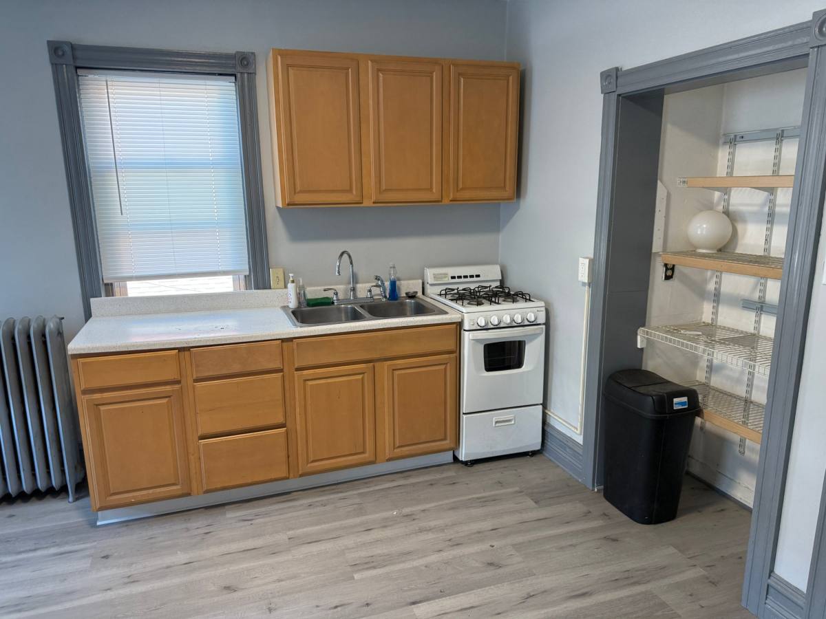 Apartment for rent at 630 Penn Ave #3, Reading, PA 19611