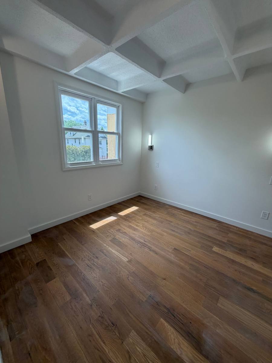 Apartment for rent at 100 Chestnut St #6, West Orange, NJ 07052