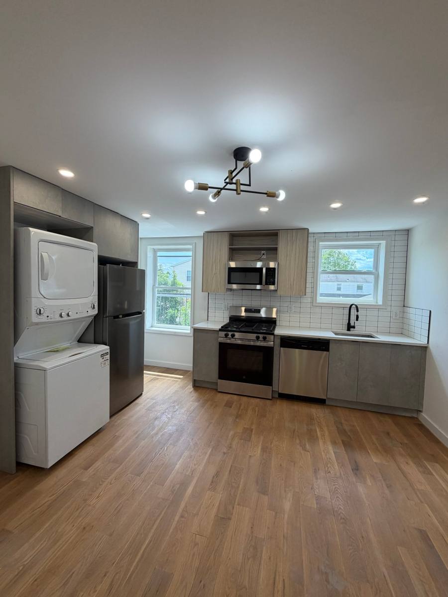 Apartment for rent at 100 Chestnut St #6, West Orange, NJ 07052