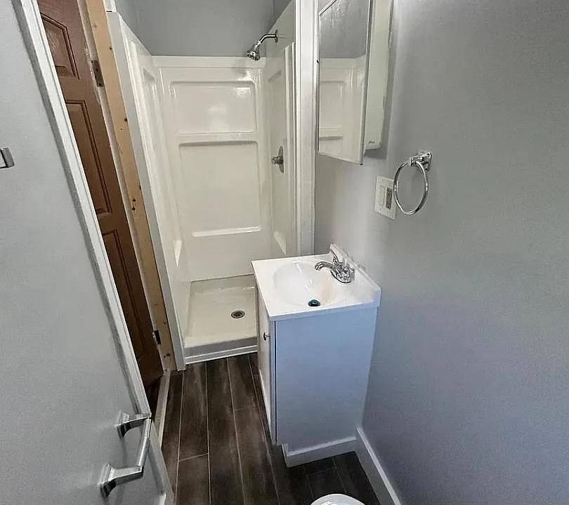 Apartment for rent at 420 E Indiana St, Newark, OH 43055
