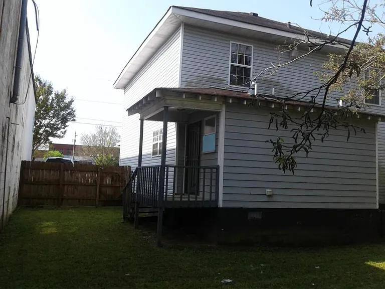 House for rent at 205 W Broadway St, Griffin, GA 30223