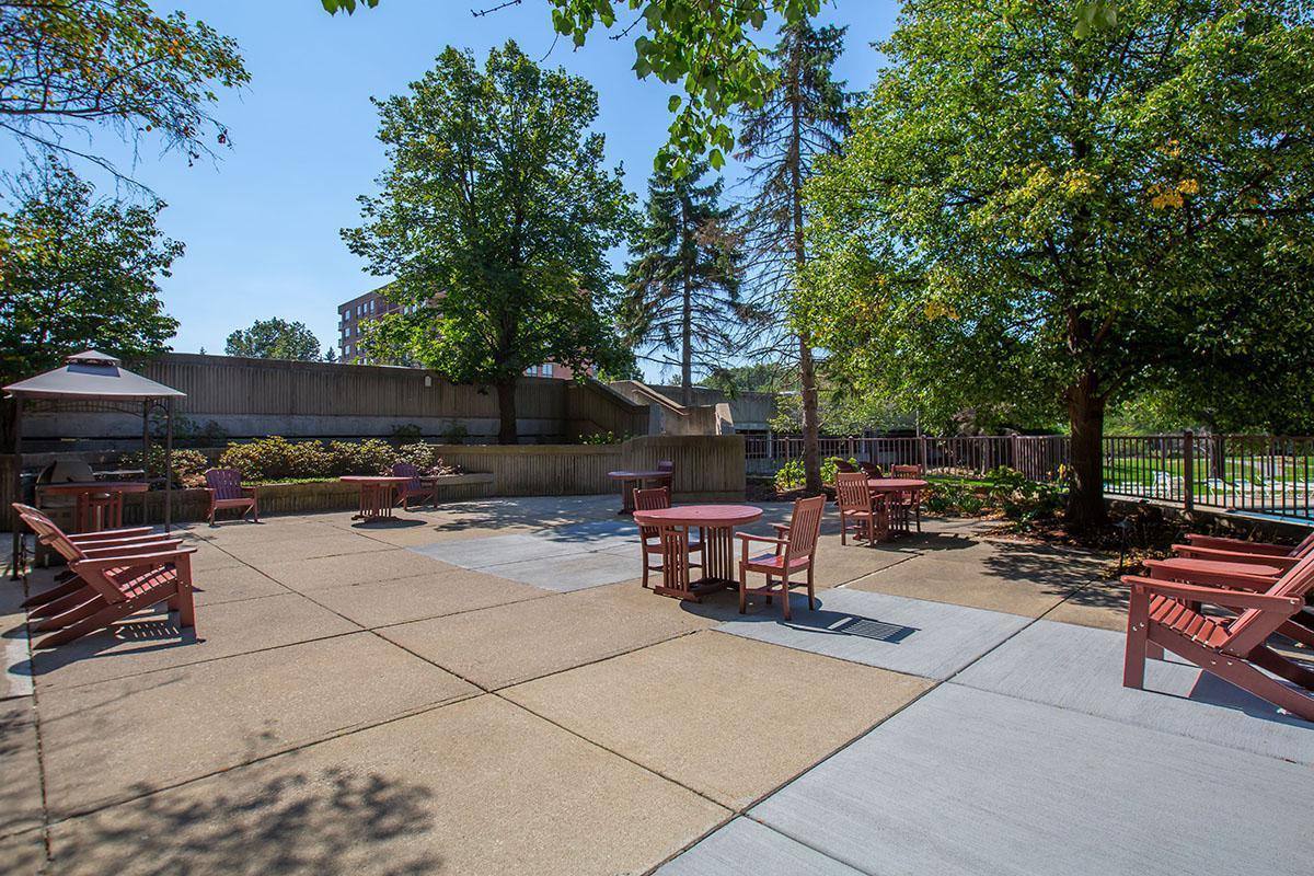 Apartment for rent at Four Lakes Condos, 5885 Forest View Rd, Lisle, IL 60532