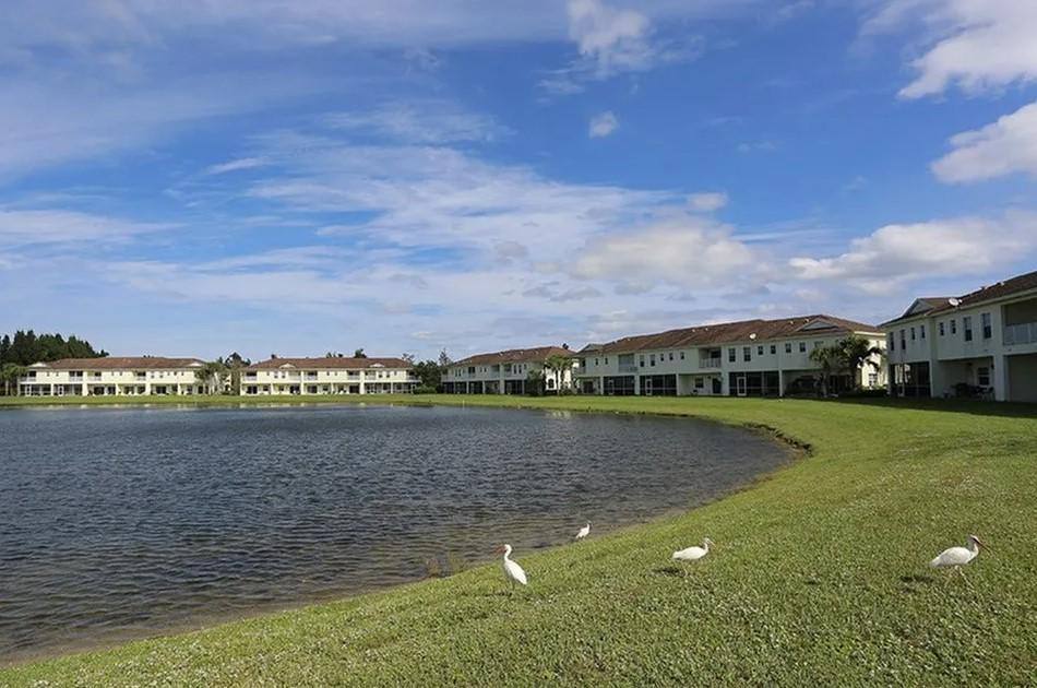 Apartment for rent at Lake Worth Corridor, 4495 Emerald Vista, Lake Worth, FL 33461