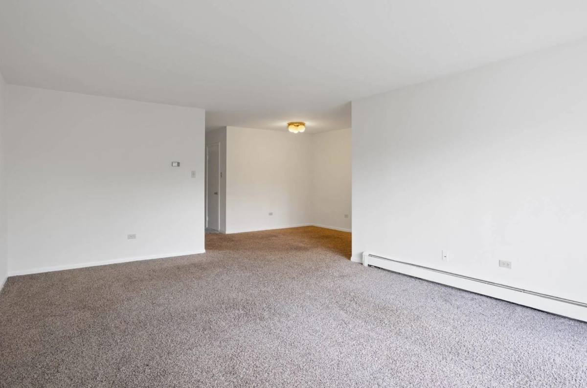 Apartment for rent at Sunset Lake, 8301 S 88th Ave, Justice, IL 60458