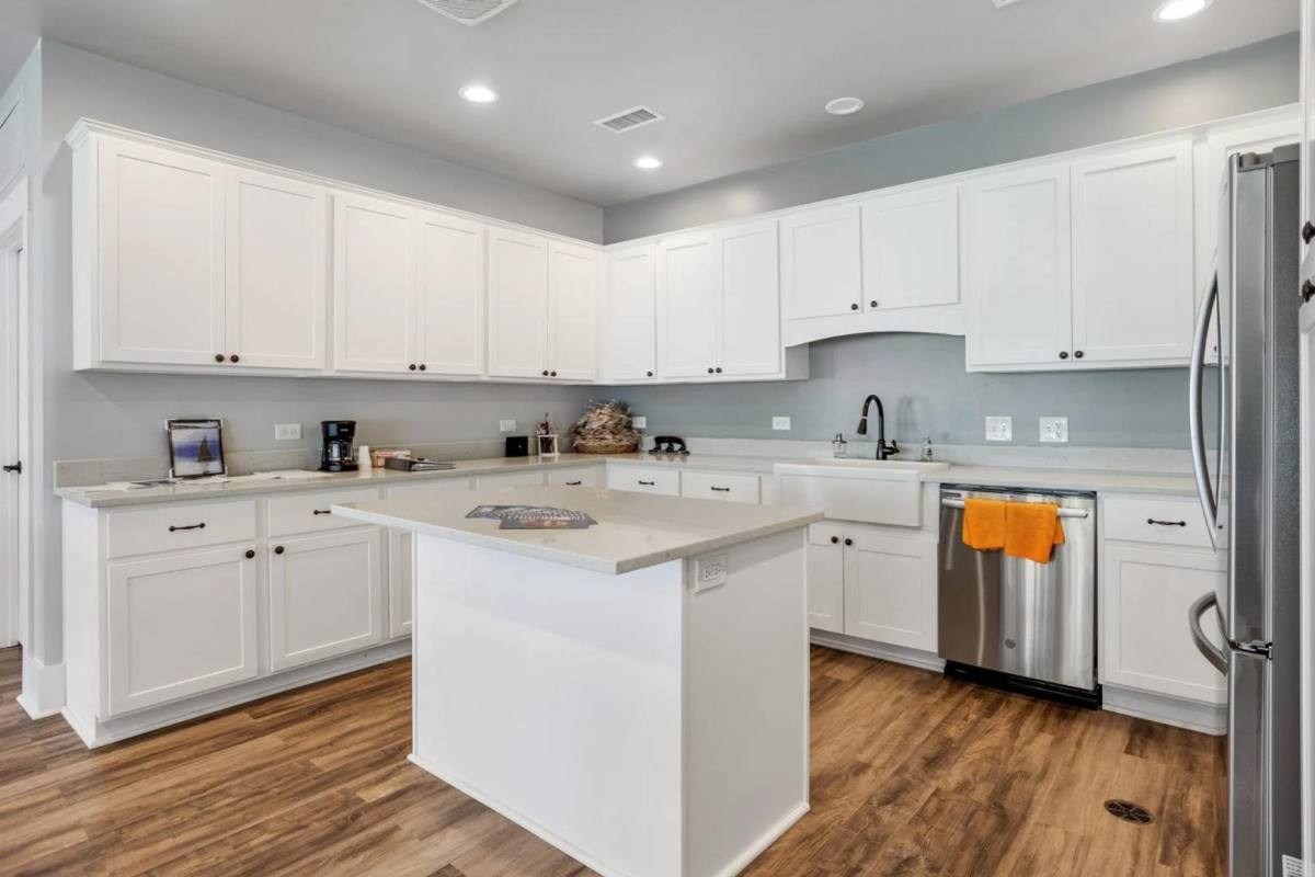 Apartment for rent at Sunset Lake, 8301 S 88th Ave, Justice, IL 60458