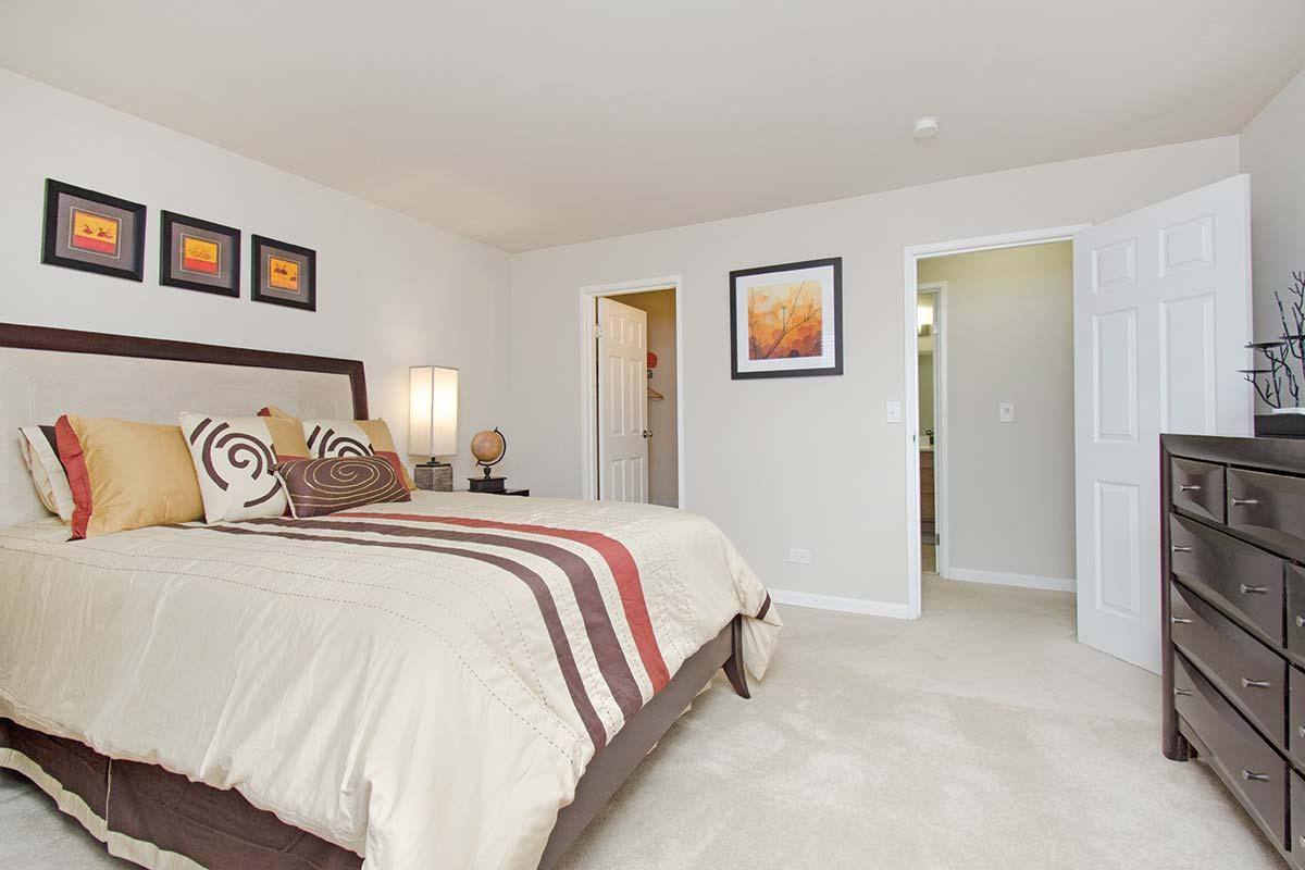 Apartment for rent at 125 W Dundee Rd, Palatine, IL 60074
