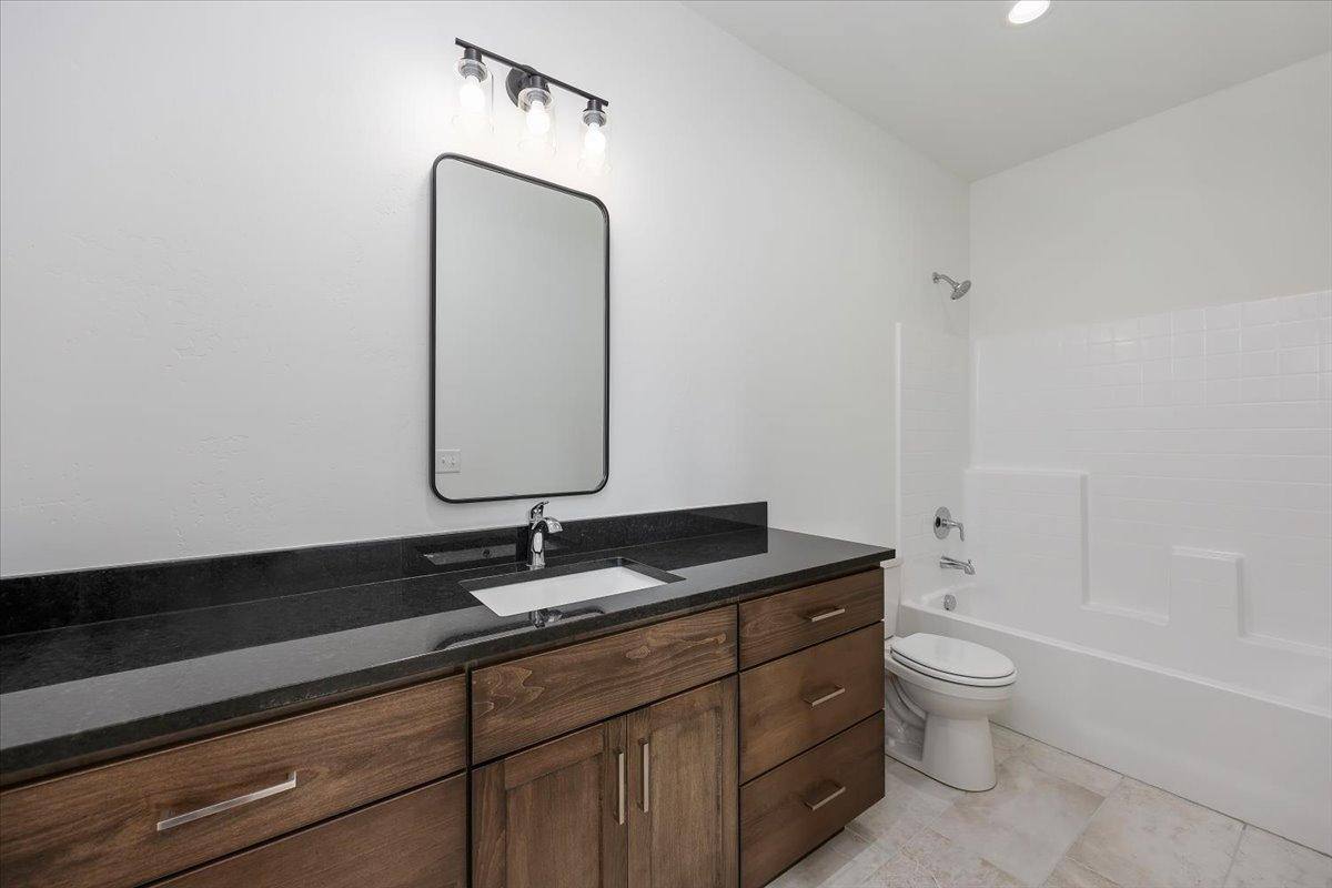 Apartment for rent at 170 W 300 S #170, Burley, ID 83318