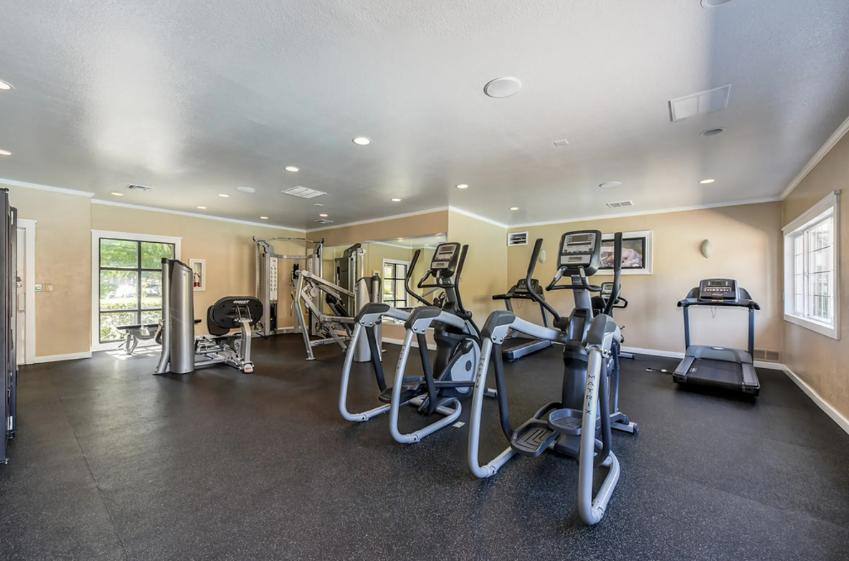 Apartment for rent at Laurel Oaks Apartment Homes, 3334 Smoketree Dr, Sacramento, CA 95834