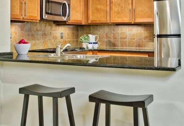Apartment for rent at 333 Wood Creek Rd, Wheeling, IL 60090