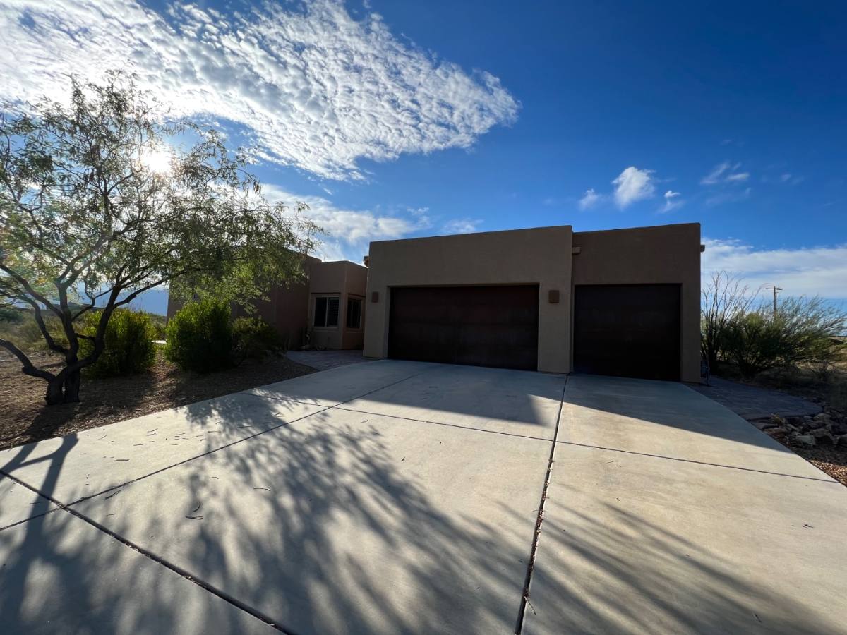 House for rent at 14466 E Flamingo Crescent Place, Vail, AZ 85641