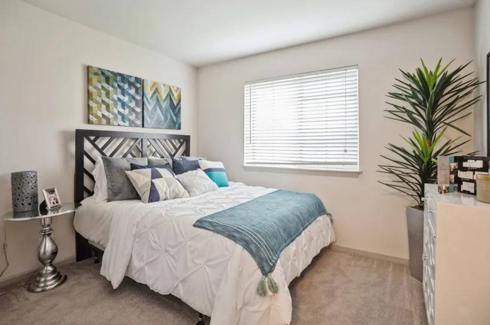 Apartment for rent at Park Place, 875 Pacific Ave, Hoffman Estates, IL 60169