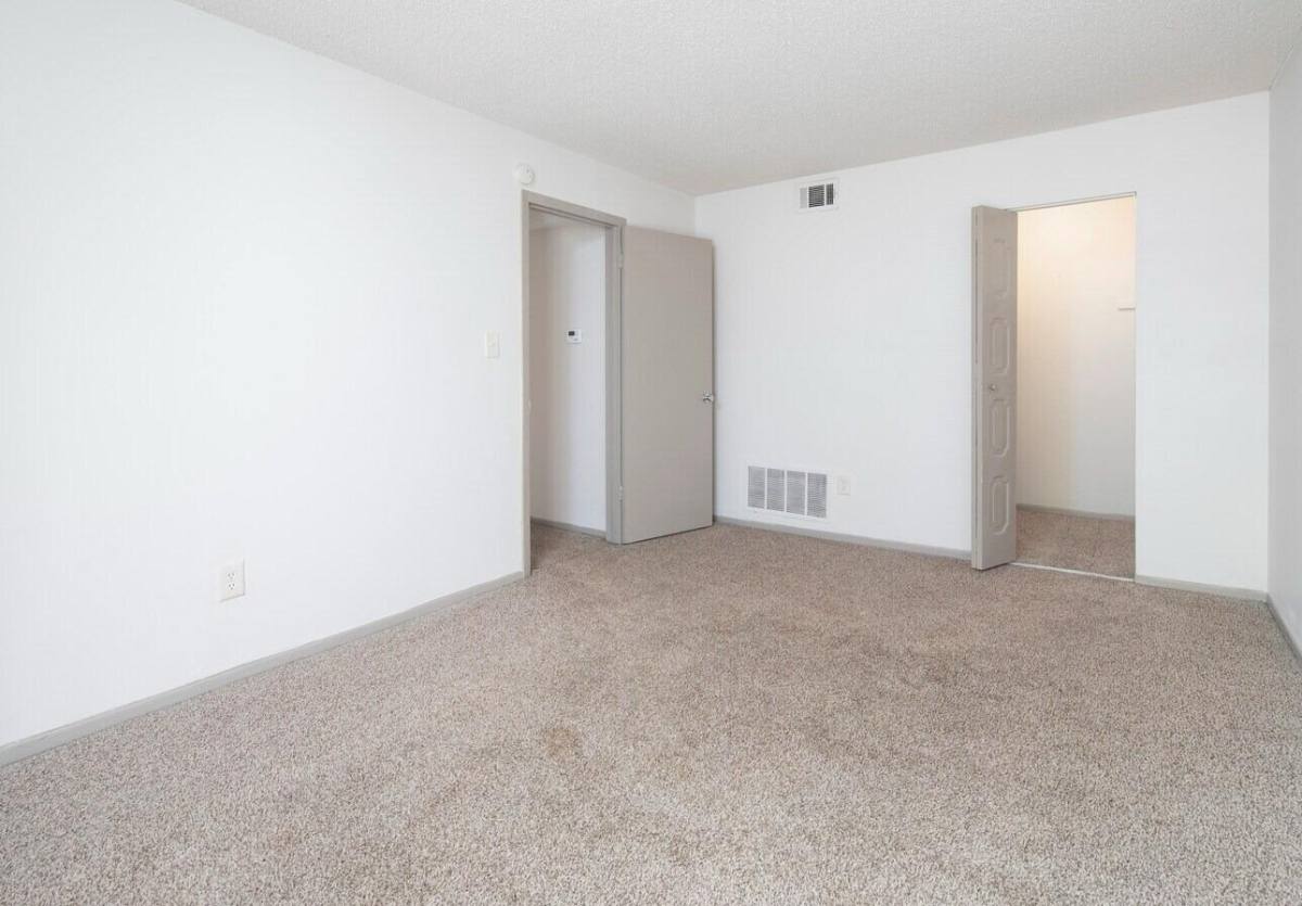 Apartment for rent at 216 Westover Dr, Hattiesburg, MS 39402
