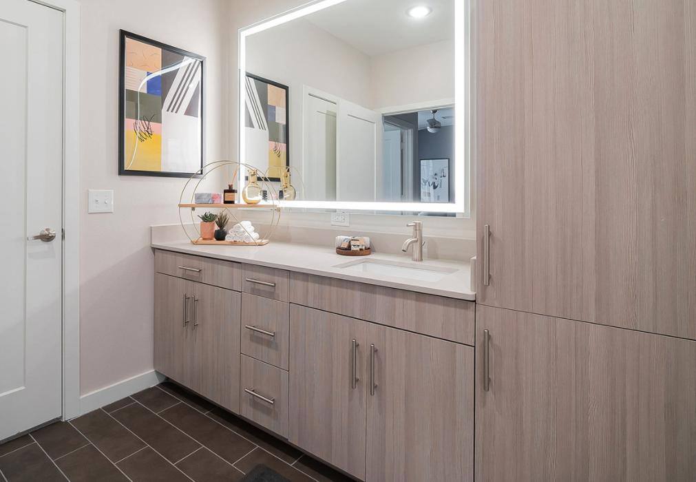 Apartment for rent at 1009 14th St, Plano, TX 75074