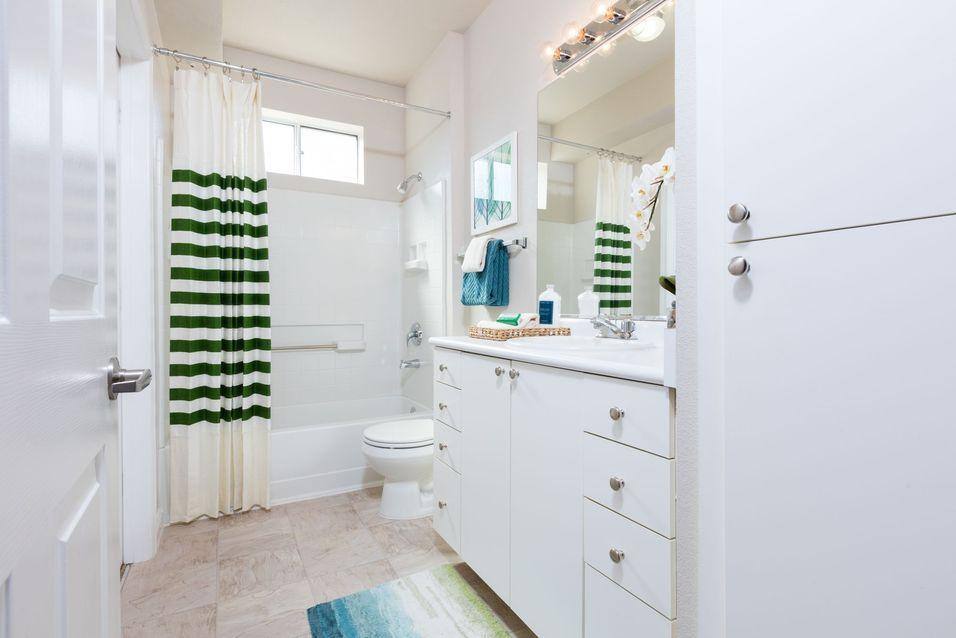 Apartment for rent at 1780 Creekside Dr, Folsom, CA 95630