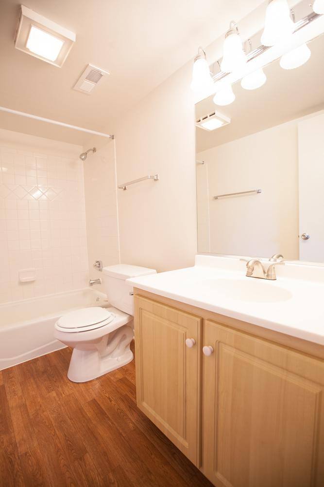 Apartment for rent at 136 Greenway Trail, Carol Stream, IL 60188