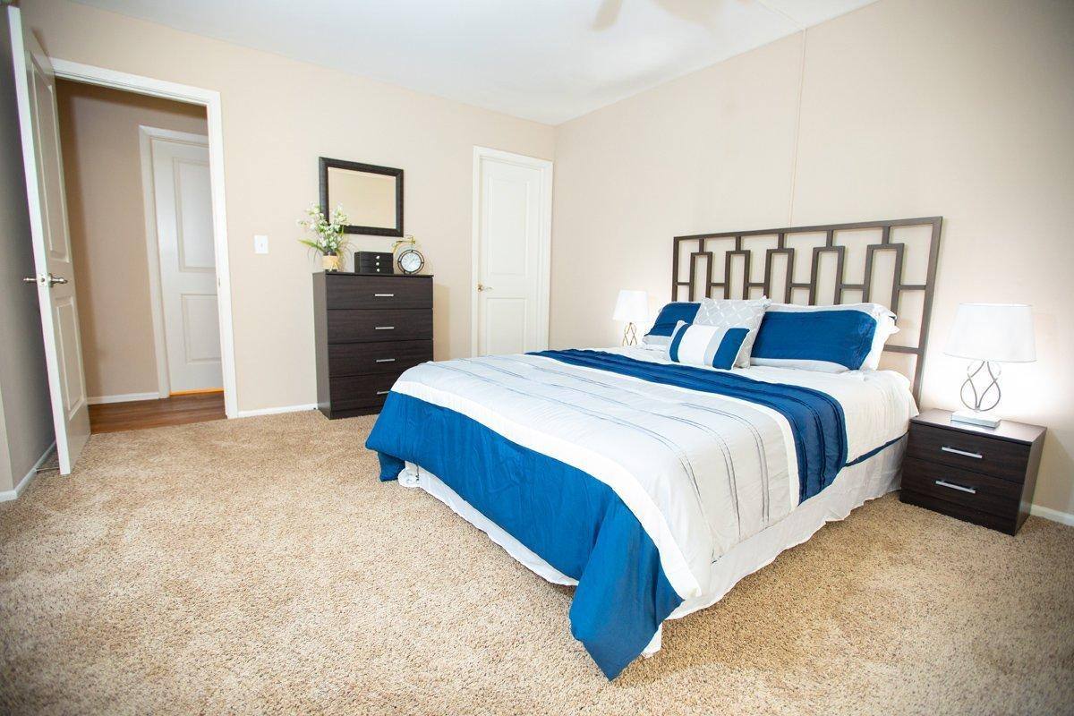 Apartment for rent at 136 Greenway Trail, Carol Stream, IL 60188