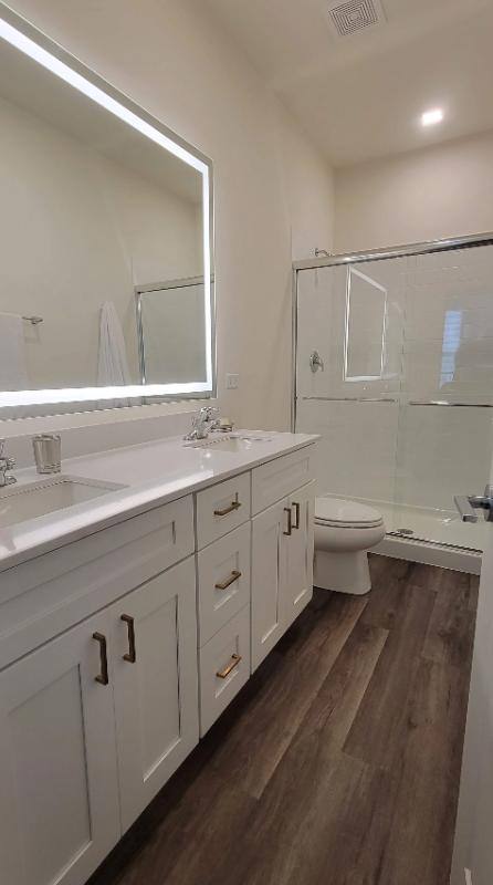 Townhouse for rent at 111 E Crystal Lake Ave, Crystal Lake, IL 60014