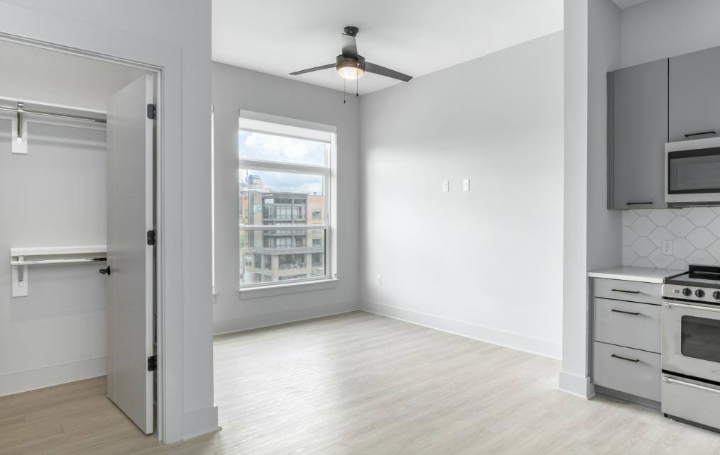 Apartment for rent at 222 W Blvd, Charlotte, NC 28203
