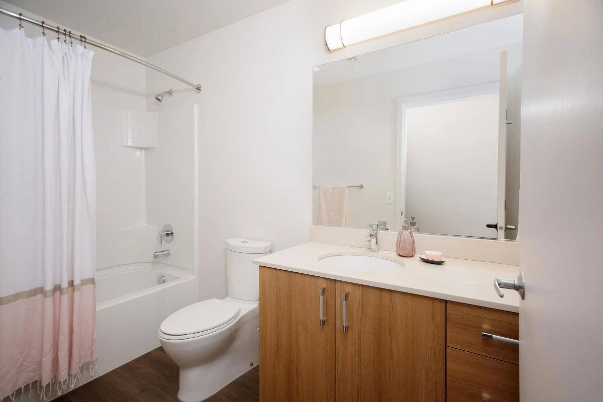 Apartment for rent at Couch's Addition, 2270 NW Savier St, Portland, OR 97210