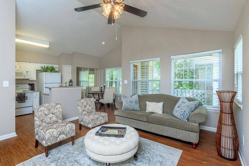 Apartment for rent at 330 Cross Park Dr, Pearl, MS 39208