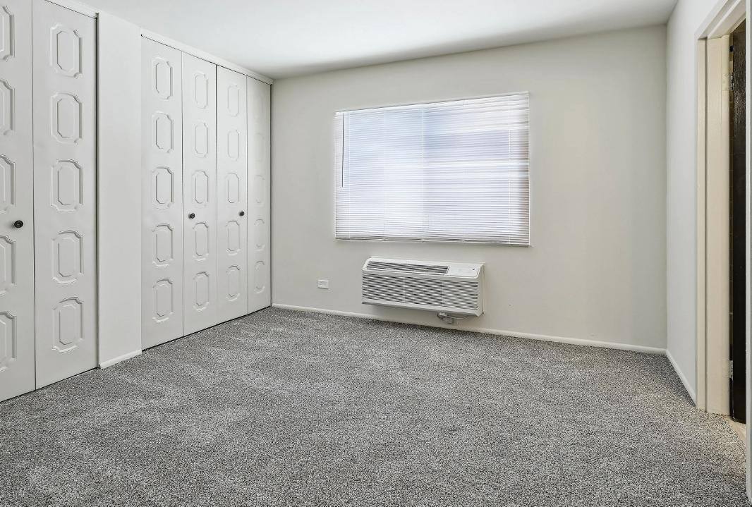 Apartment for rent at 850 Corey Lane, Wheeling, IL 60090