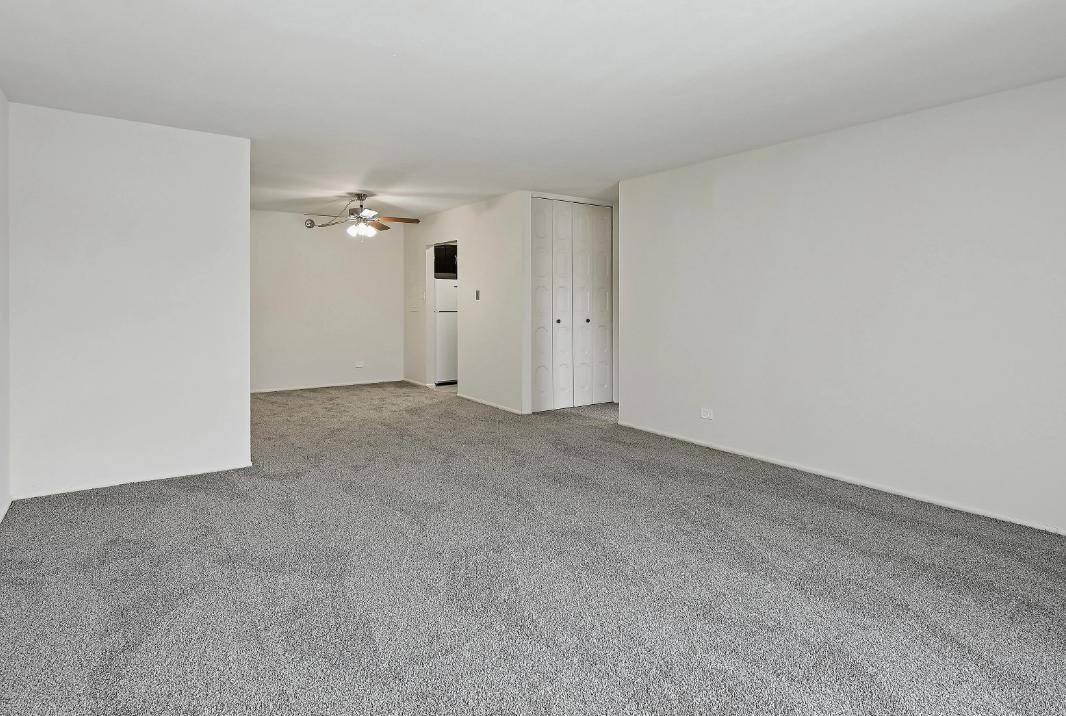 Apartment for rent at 850 Corey Lane, Wheeling, IL 60090