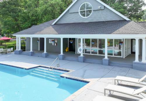 Apartment for rent at Delta Crossing, 6000 Delta Crossing Lane, Charlotte, NC 28212