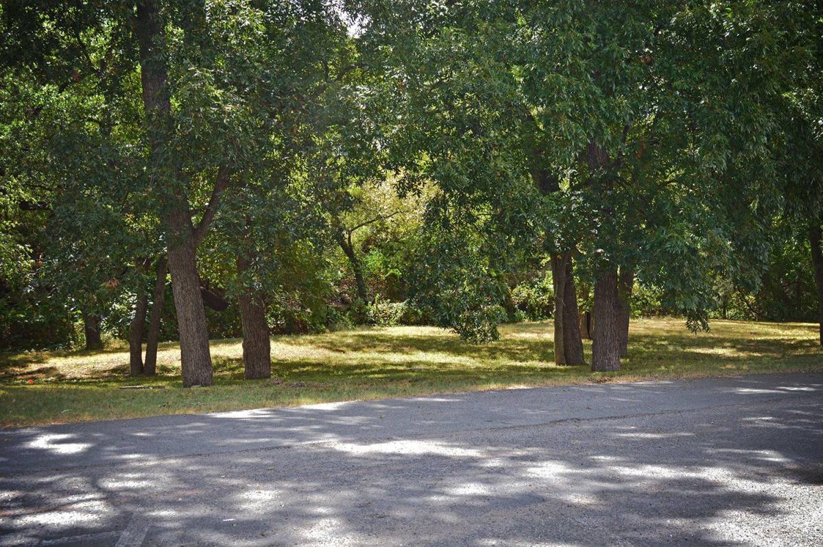 Apartment for rent at Archer Village, 415 Archer Dr, Sherman, TX 75092