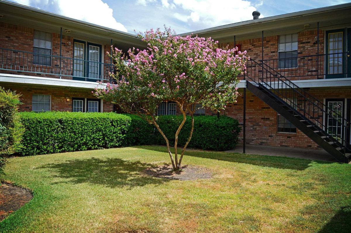 Apartment for rent at Archer Village, 415 Archer Dr, Sherman, TX 75092