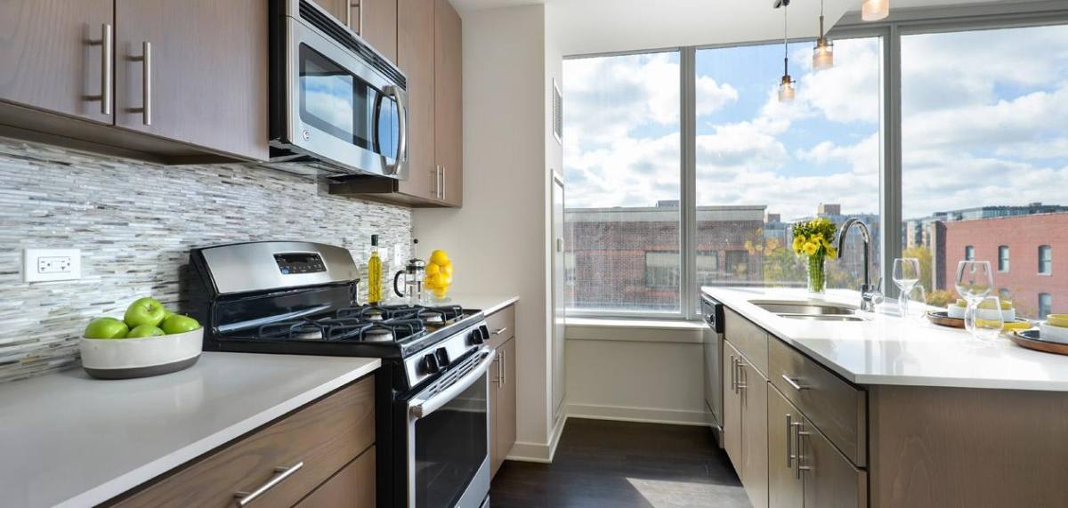 Apartment for rent at 1890 Maple Ave, Evanston, IL 60201