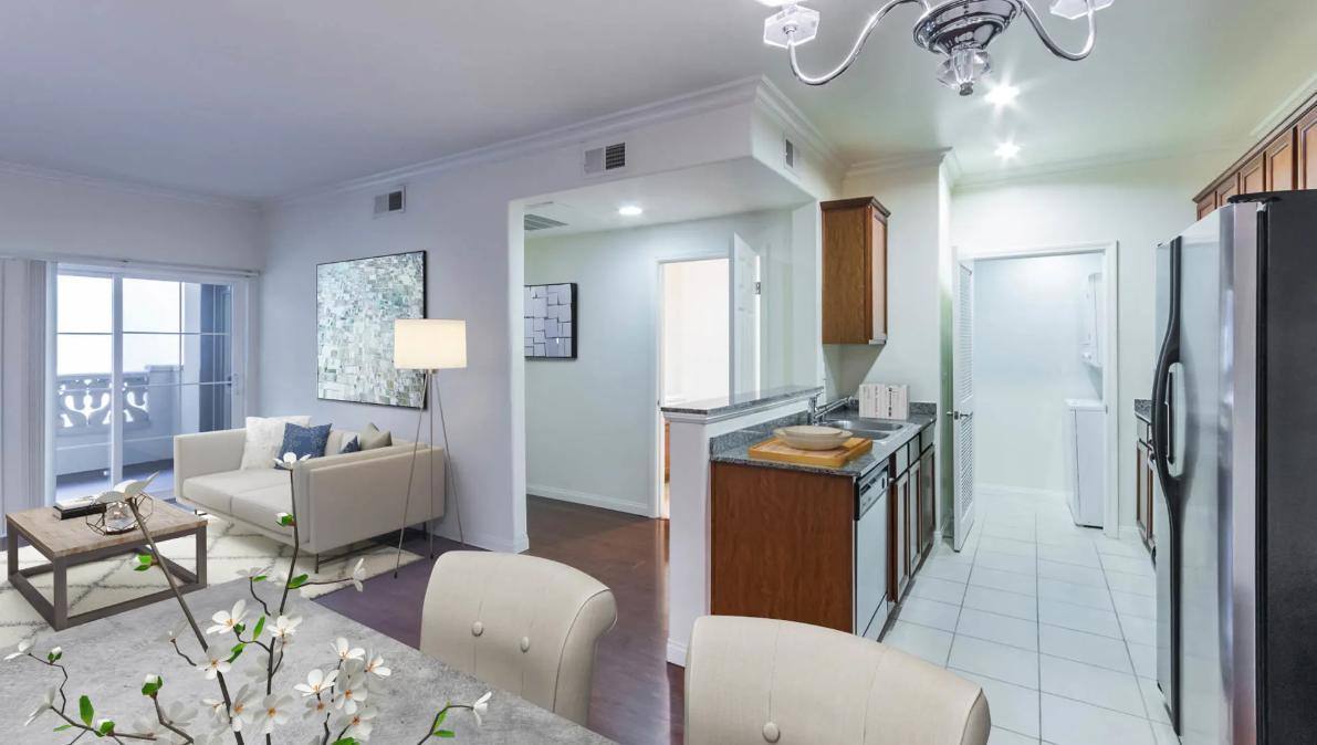 Apartment for rent at 918 S Oxford Ave, Los Angeles, CA 90006