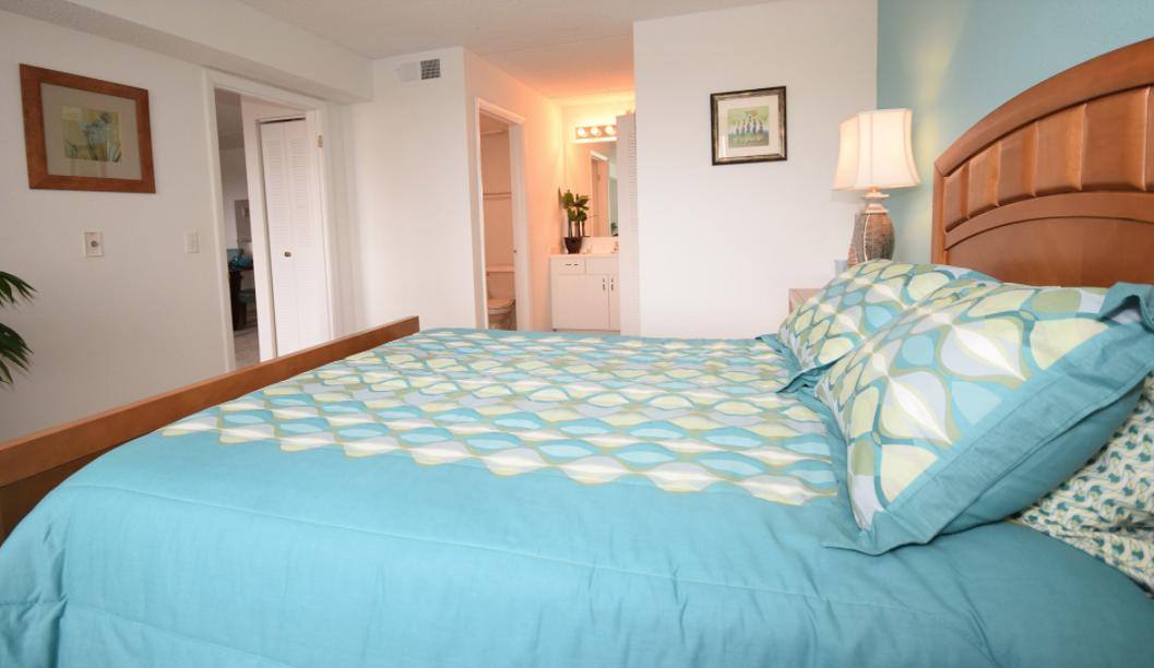 Apartment for rent at 2882 Tennis Club Dr, West Palm Beach, FL 33417
