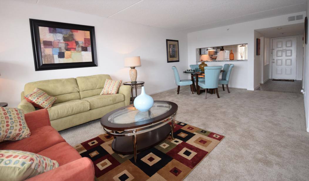 Apartment for rent at 2882 Tennis Club Dr, West Palm Beach, FL 33417