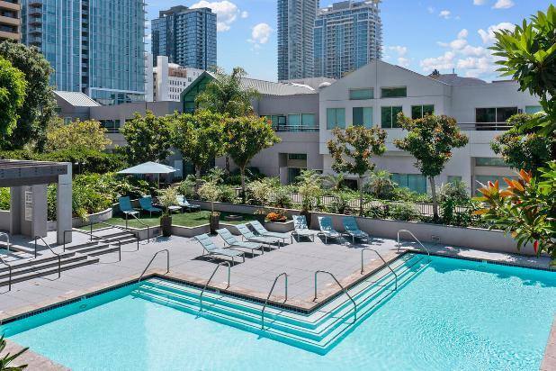 Apartment for rent at 950 S Flower St, Los Angeles, CA 90015