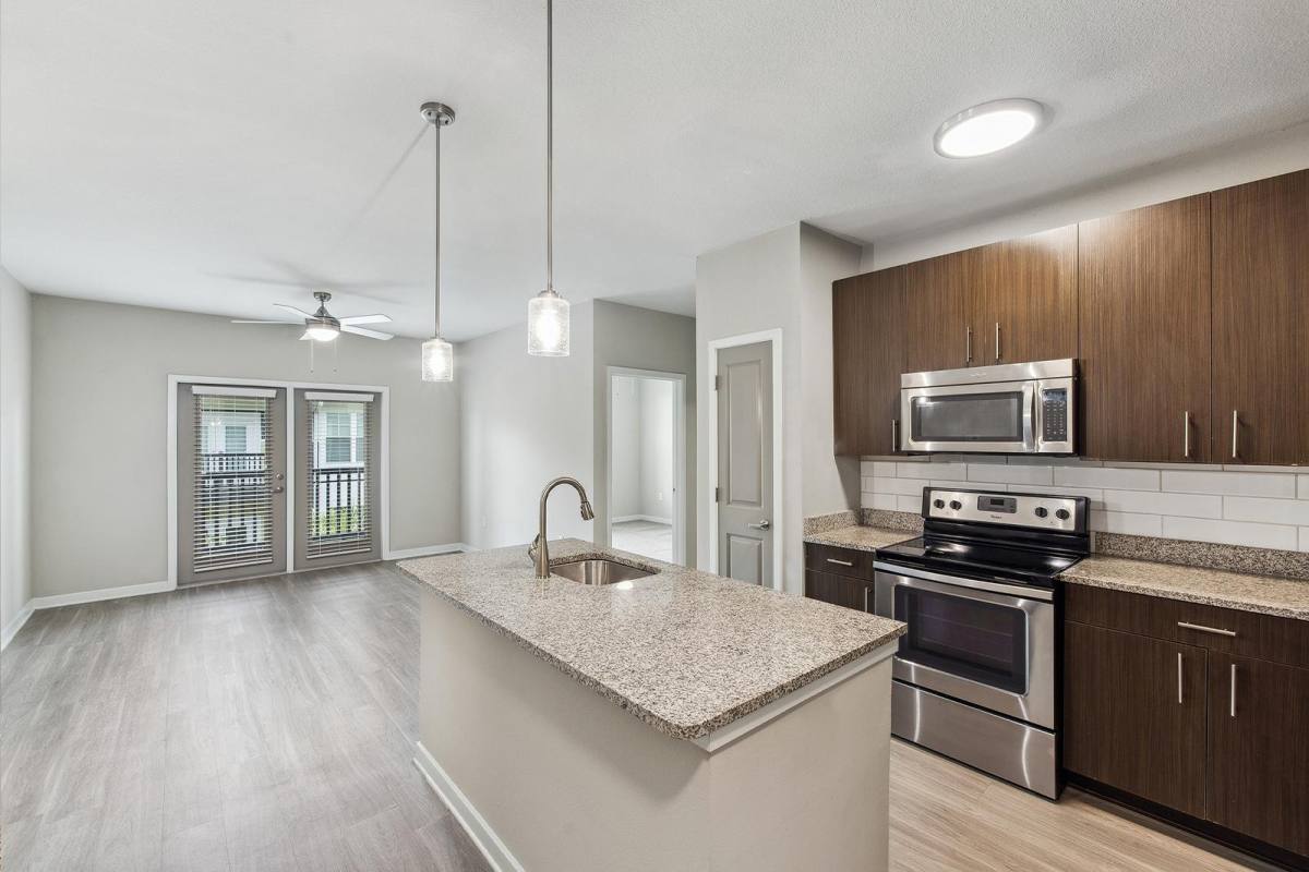 Apartment for rent at 1674 Folly Rd, Charleston, SC 29412