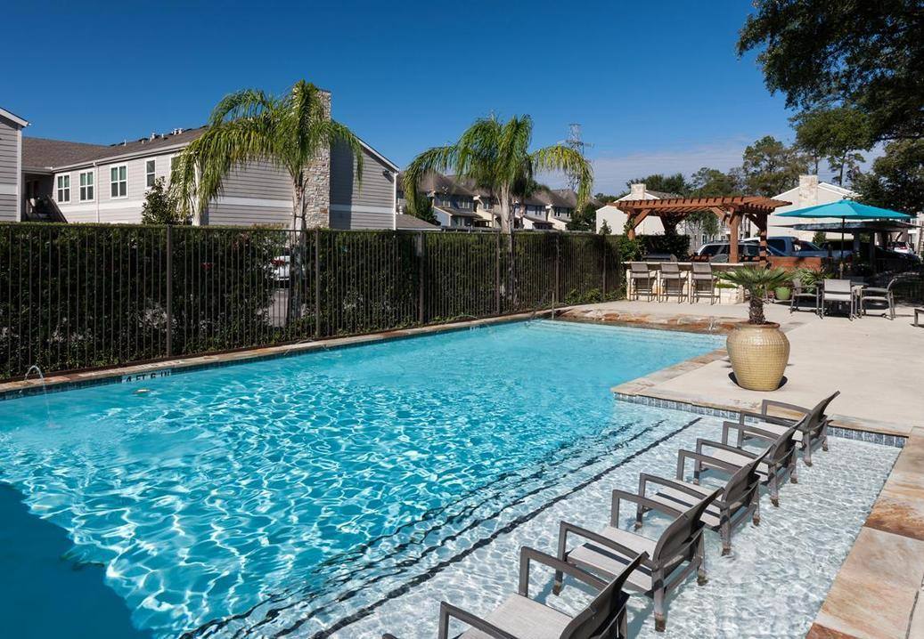 Apartment for rent at Reserve at Garden Oaks Apartment Homes, 3405 N Shepherd Dr, Houston, TX 77018