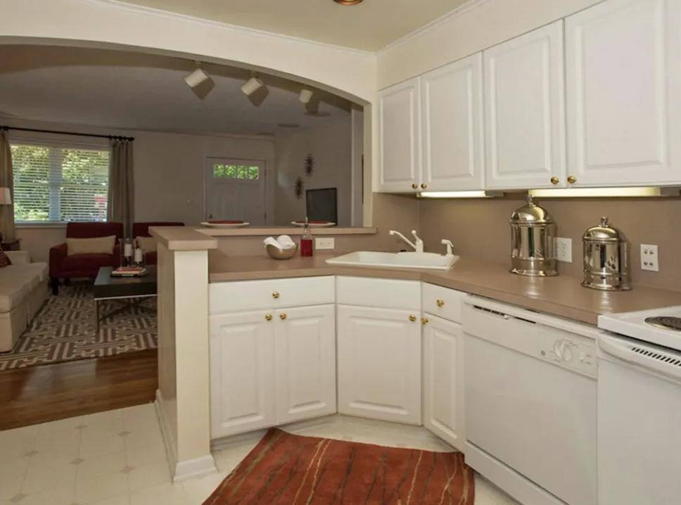 Apartment for rent at Glen Lennox, 140 Hamilton Rd, Chapel Hill, NC 27514