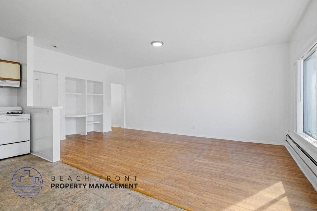 Apartment for rent at Brynmoor, 432 S New Hampshire, Los Angeles, CA 90020