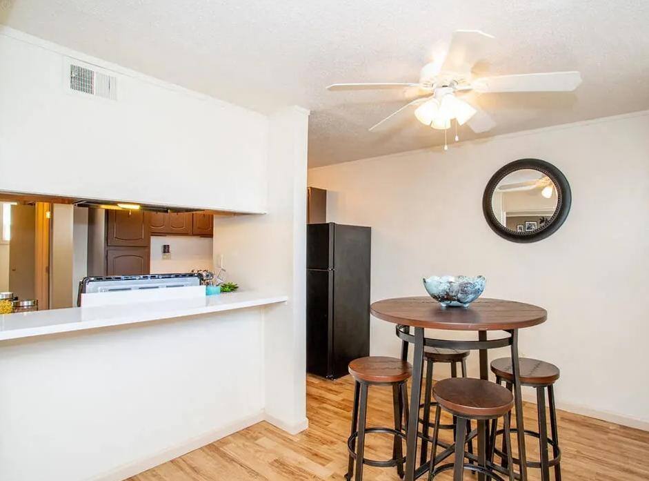 Townhouse for rent at 208 S Prospect Rd, Bloomington, IL 61704