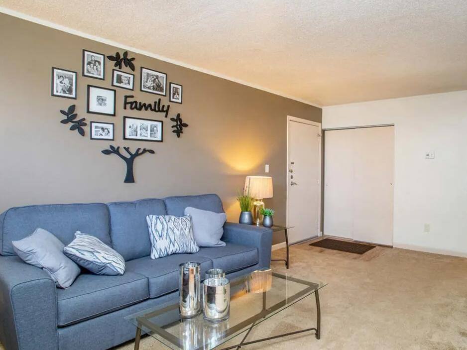 Townhouse for rent at 208 S Prospect Rd, Bloomington, IL 61704