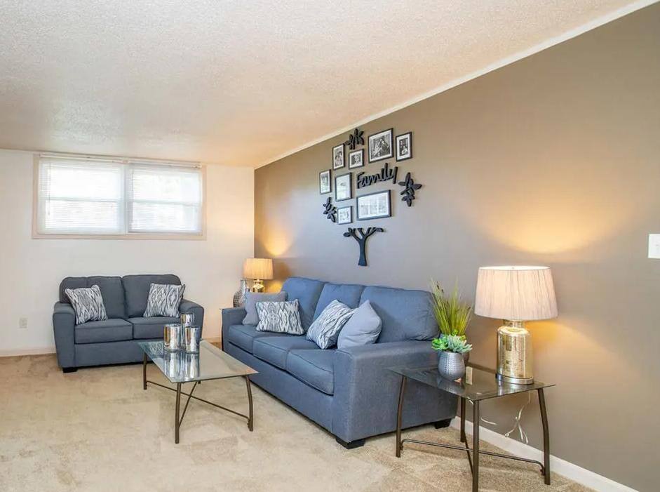 Townhouse for rent at 208 S Prospect Rd, Bloomington, IL 61704
